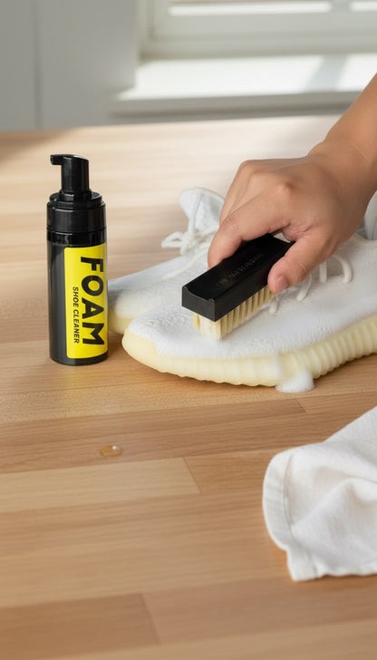 Kit Limpieza Zapatilla™ — Espuma Blanqueadora